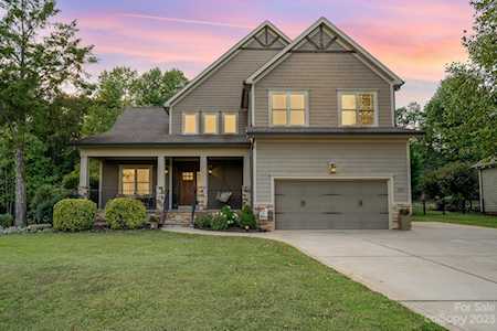 105 Bluff Meadow Ln Mooresville, NC 28115