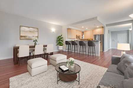 311 Washington St #3A Jersey City, NJ 07302