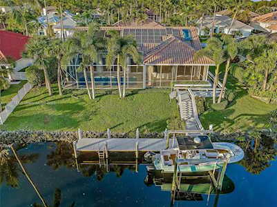 8828 SE Water Oak Pl Jupiter, FL 33469