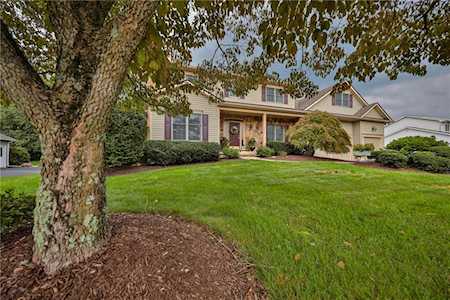 2665 Appian Way Easton, PA 18040