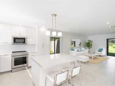 10977 SW 113th Pl #10977 Miami, FL 33176