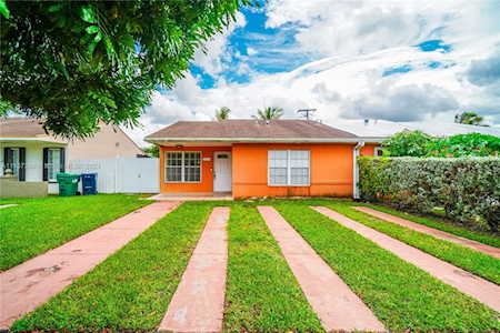 8354 SW 10th Ter #113 Miami, FL 33144