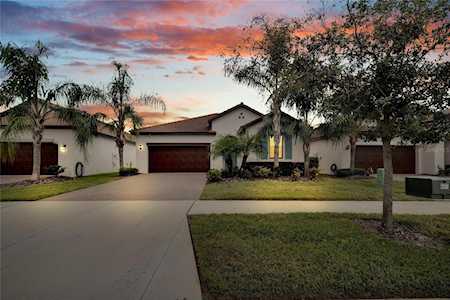 16832 Whisper Elm St Wimauma, FL 33598