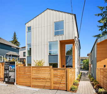 4442 33rd Ave S #B Seattle, WA 98118