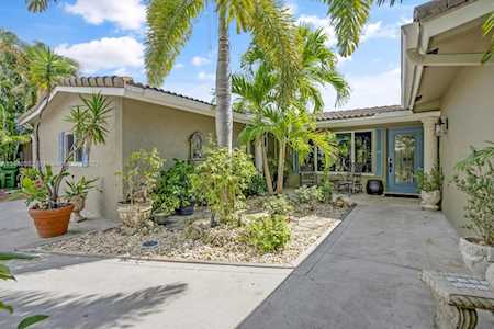2200 NE 19th Ave Wilton Manors, FL 33305