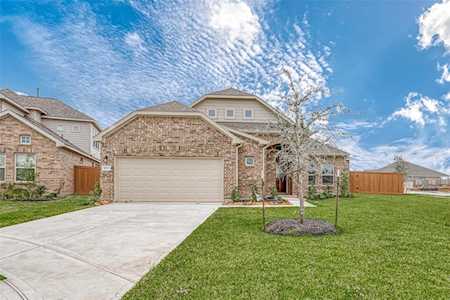 10511 Bear Point Ct Rosharon, TX 77583