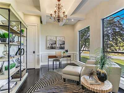 408 Brooks Hollow Lakeway, TX 78734