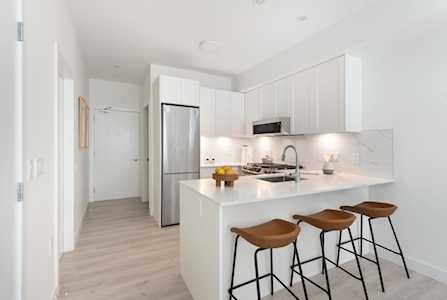 2688 Duke Street #102 Vancouver, BC V5R 4S9