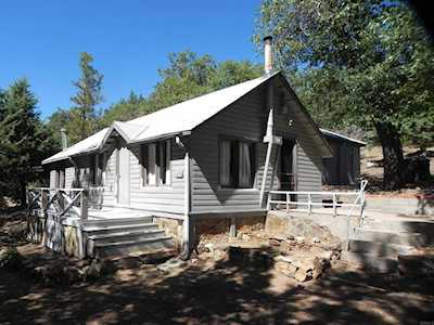 752 Boiling Springs Tract Mount Laguna, CA 91948
