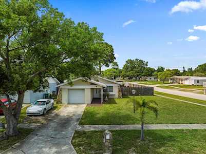8521 79th Ave Seminole, FL 33777