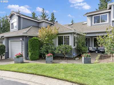 9743 NW Silver Ridge LOOP Portland, OR 97229