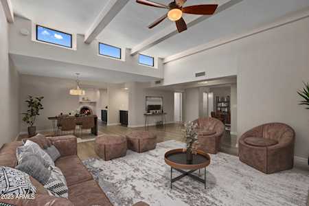 5353 N La Plaza Circle Phoenix, AZ 85012