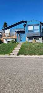 107 Bernard Mews NW Calgary, AB T3K 2E5