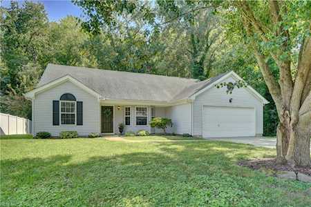 637 Oak Grove Rd Chesapeake, VA 23320