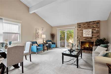 905 Chestnut Ridge Rd Manchester, MO 63021