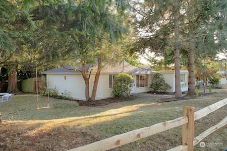 5806 242nd St SW Mountlake Terrace, WA 98043