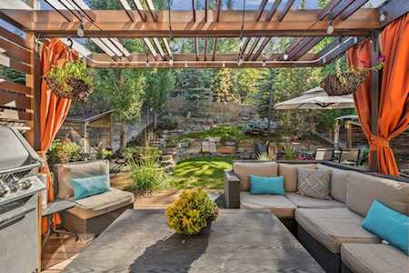 73 Valley Woods Way NW Calgary, AB T3B6A2