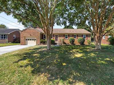 1013 Fireside Ln Virginia Beach, VA 23464