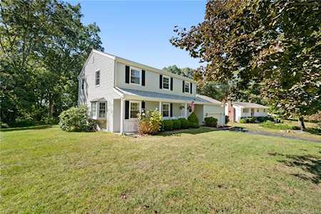 15 Ferry View Dr Ledyard, CT 06335