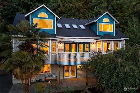 16123 N Meadowdale Rd Edmonds, WA 98026