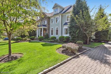 3 Briarwood Rd Florham Park Boro, NJ 07932