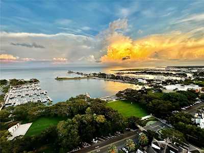 400 Beach Dr NE #2203 St. Petersburg, FL 33701