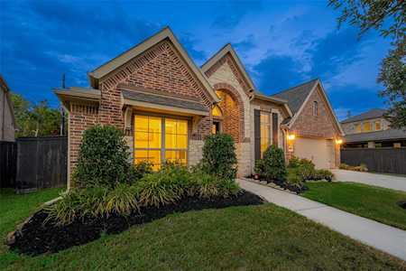 1310 Hackberry Heights Dr Richmond, TX 77406
