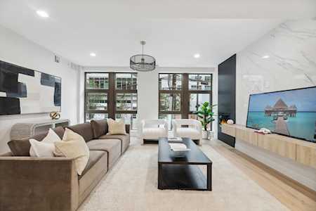 72 York St #2 Jersey City, NJ 07302