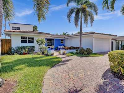2108 NE 63rd St Fort Lauderdale, FL 33308
