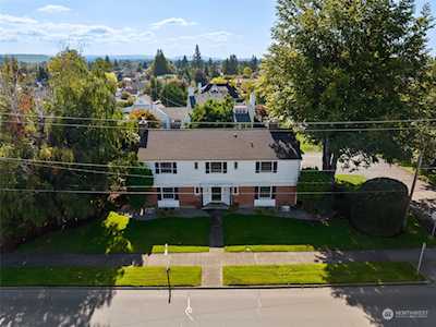 1532 Griffin Ave Enumclaw, WA 98022