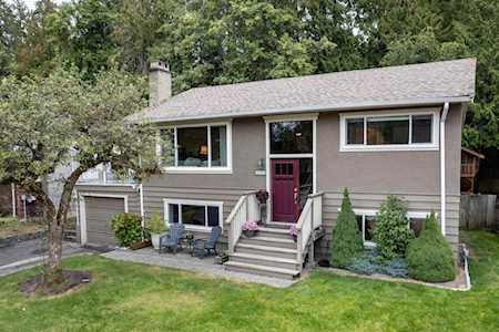 2292 Whitman Avenue North Vancouver, BC V7H 2C7