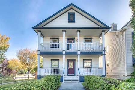 203 Prestwick Mews SE Calgary, AB T2Z 3X7