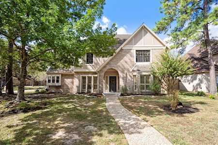 18307 Lake Oaks Dr Spring, TX 77388