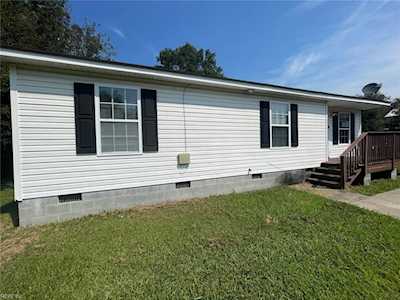 1326 Elm Ave Portsmouth, VA 23704