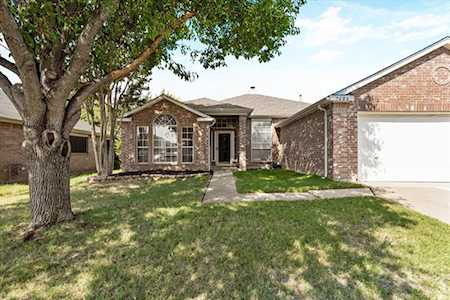 7608 Amsterdam Lane Arlington, TX 76002