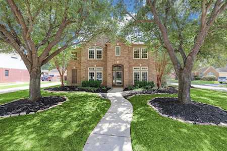 8406 Gentlewood Ct Houston, TX 77095