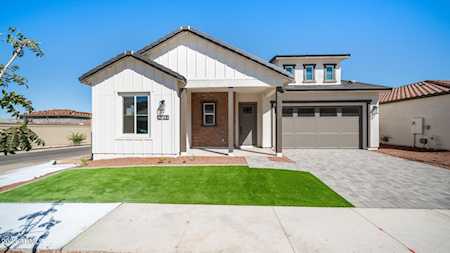3148 E Magdalena Lane Phoenix, AZ 85042