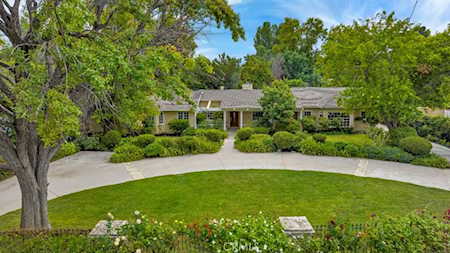 23130 Califa St Woodland Hills, CA 91367