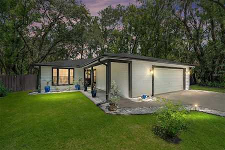 909 W 131st Ave Tampa, FL 33612