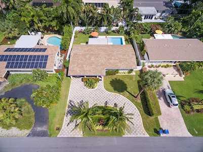 333 NE 28th St Wilton Manors, FL 33334