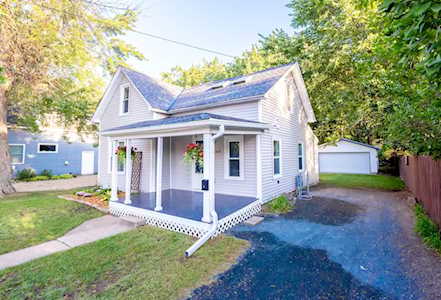 2149 7th Street White Bear Lake, MN 55110