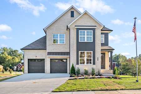802 Savannah West Ct Springfield, TN 37172