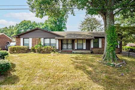 6602 Hollow Tree Rd Louisville, KY 40228