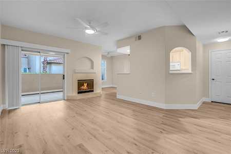 2050 W Warm Springs Rd #1511 Henderson, NV 89014