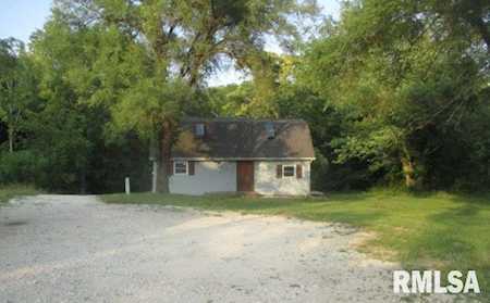 223 Roosevelt Circle East Peoria, IL 61611