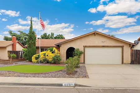10231 Rio Camino Lakeside, CA 92040