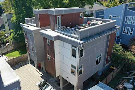 415 26th Ave S Seattle, WA 98144
