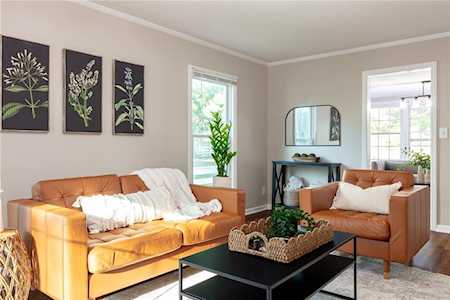 7900 Cambridge St Prairie Village, KS 66208