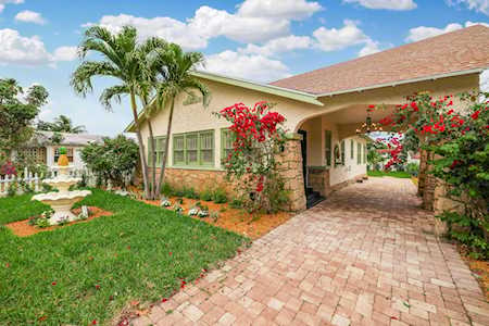 926 S N Street Lake Worth Beach, FL 33460