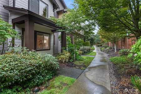 10384 157th Place NE #103 Redmond, WA 98052